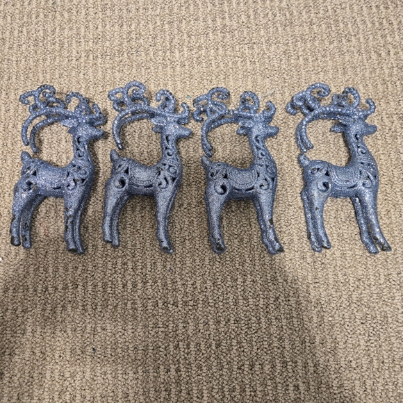 COPY - LOT OF 51 - VARIETY OF BLUE/SILVER CHRISTMAS HOLIDAY DECOR/ORNAMENTS - Picture 4 of 10